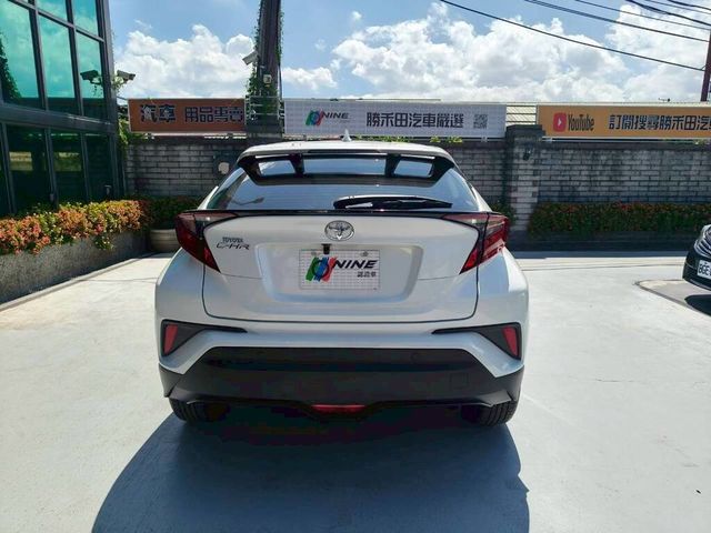 TOYOTA豐田 C-HR  第4張相片