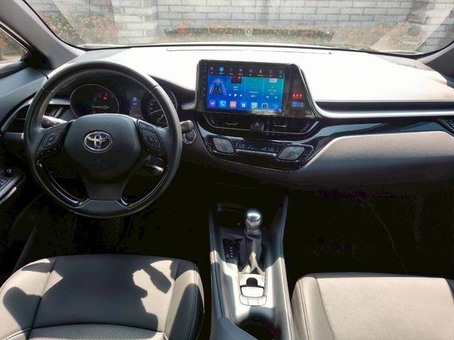 TOYOTA豐田 C-HR  第5張相片