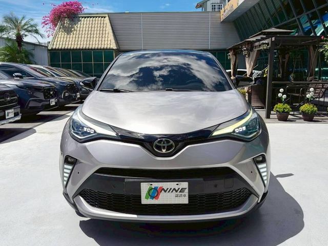 TOYOTA豐田 C-HR  第3張相片