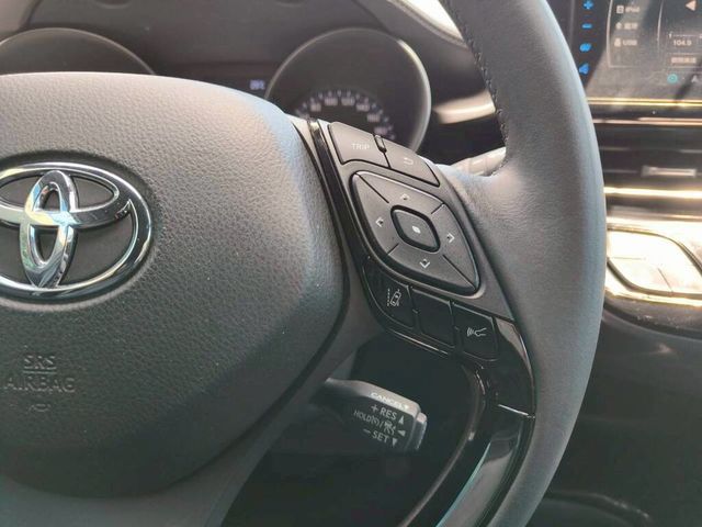 TOYOTA豐田 C-HR  第14張相片