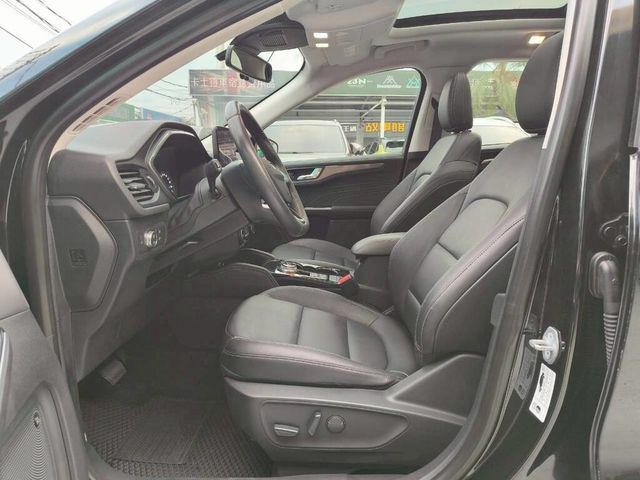 FORD福特 KUGA  第15張相片