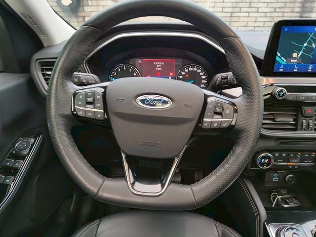 FORD福特 KUGA  第17張相片