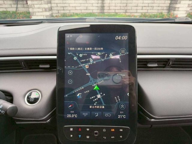 LUXGEN納智捷 URX  第14張相片