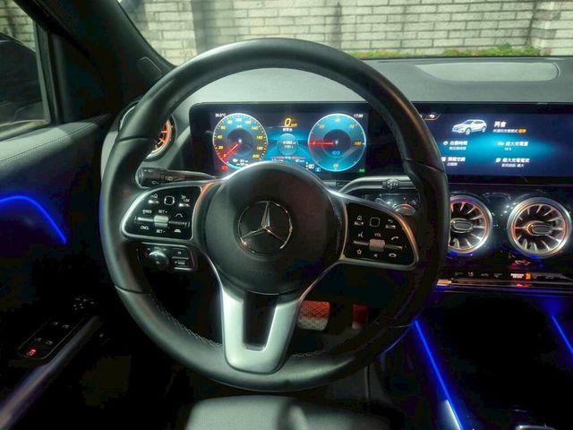 M-BENZ賓士 EQA250  第15張相片