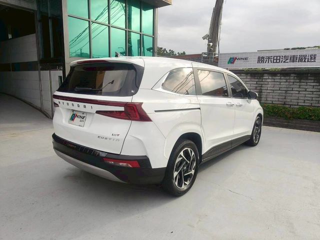 HYUNDAI現代 CUSTIN  第2張相片