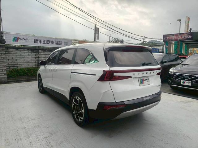 HYUNDAI現代 CUSTIN  第8張相片