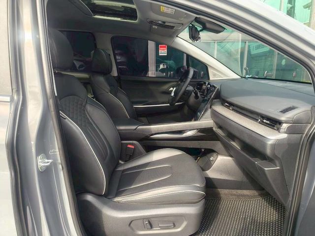 HYUNDAI現代 CUSTIN  第12張相片