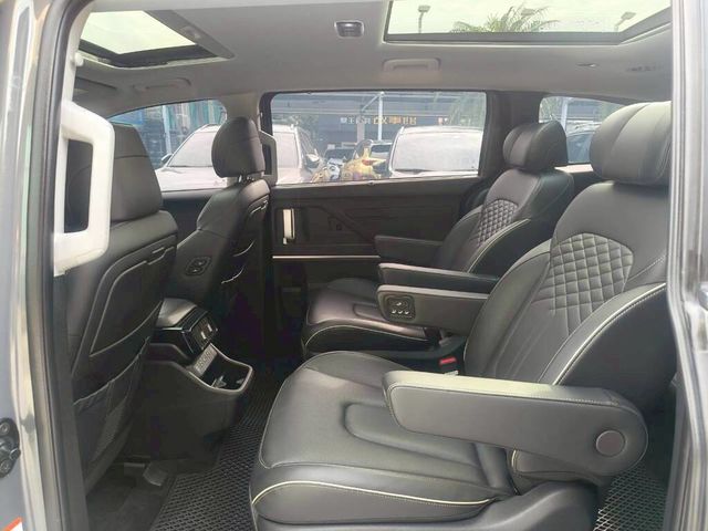 HYUNDAI現代 CUSTIN  第13張相片