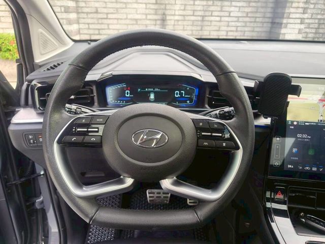 HYUNDAI現代 CUSTIN  第15張相片