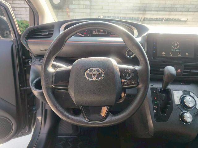 TOYOTA豐田 SIENTA  第16張相片