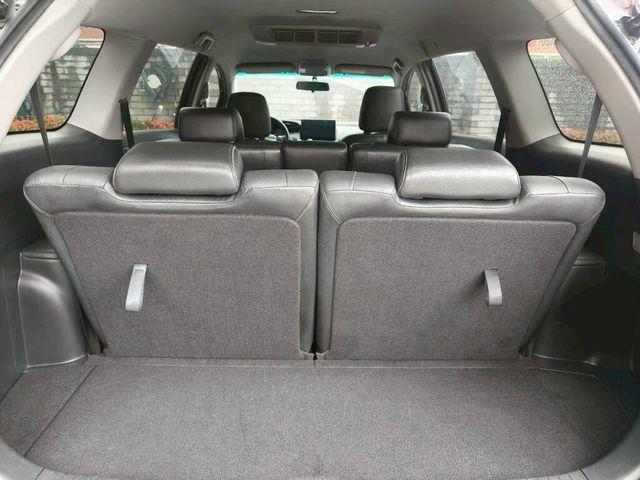 TOYOTA豐田 WISH  第13張相片