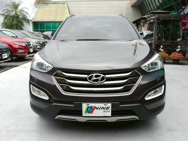 HYUNDAI現代 SANTA FE  第3張相片
