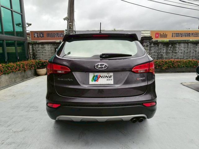 HYUNDAI現代 SANTA FE  第4張相片