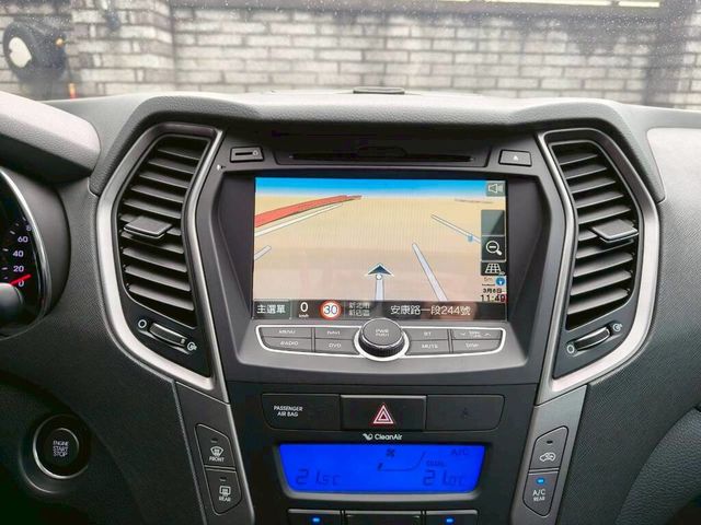 HYUNDAI現代 SANTA FE  第9張相片