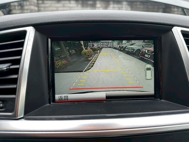 M-BENZ賓士 ML400  第13張相片