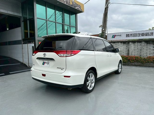 TOYOTA豐田 PREVIA  第2張相片