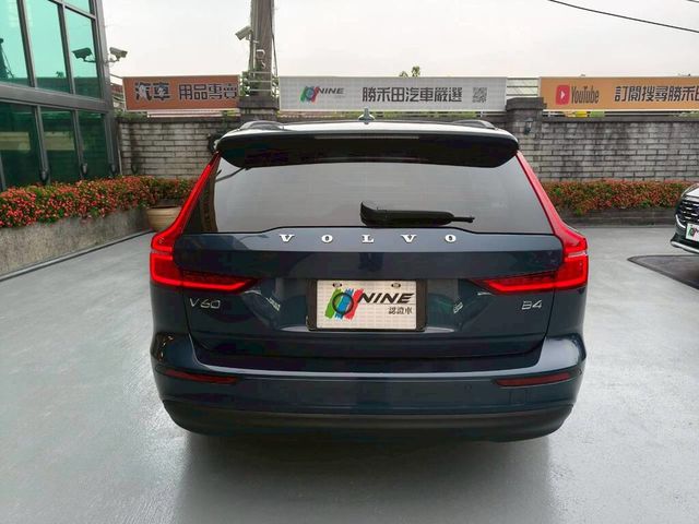 VOLVO富豪 V60  第4張相片