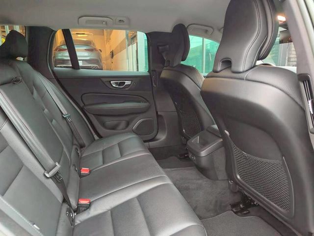 VOLVO富豪 V60  第14張相片