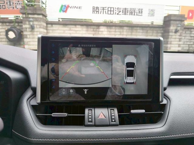 TOYOTA豐田 RAV4  第8張相片