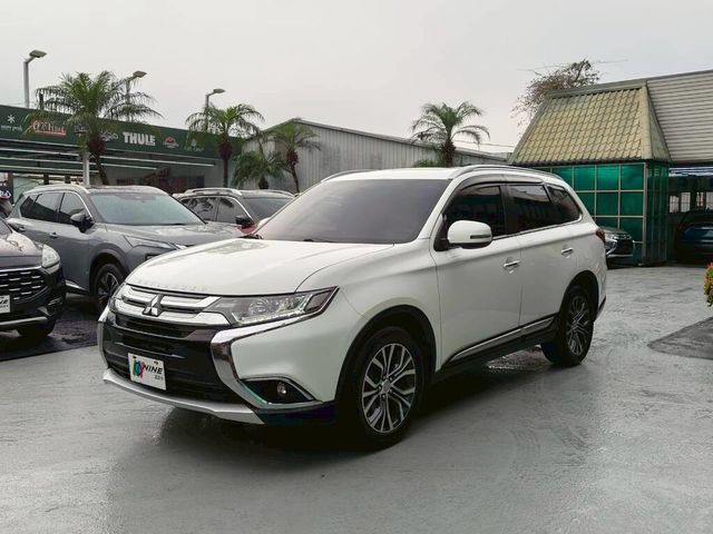 MITSUBISHI三菱 OUTLANDER  第1張相片