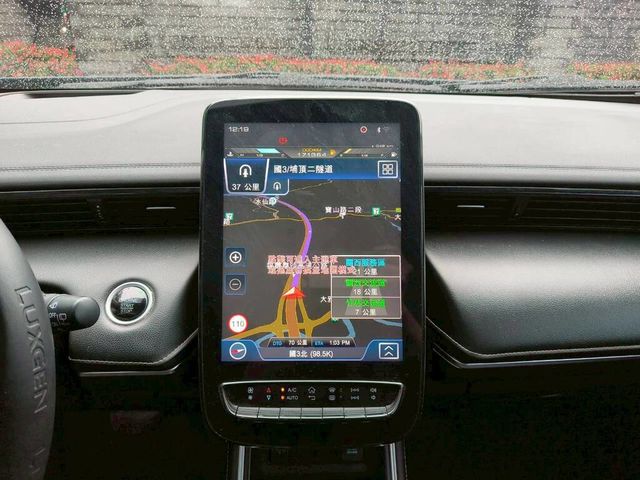 LUXGEN納智捷 URX  第9張相片