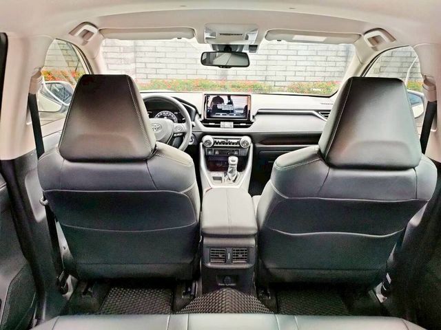 TOYOTA豐田 RAV4  第15張相片