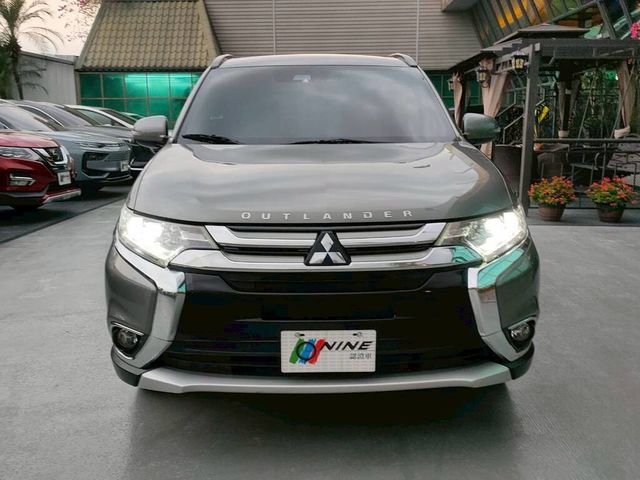 MITSUBISHI三菱 OUTLANDER  第3張相片