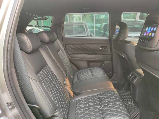 MITSUBISHI三菱 OUTLANDER  第8張相片