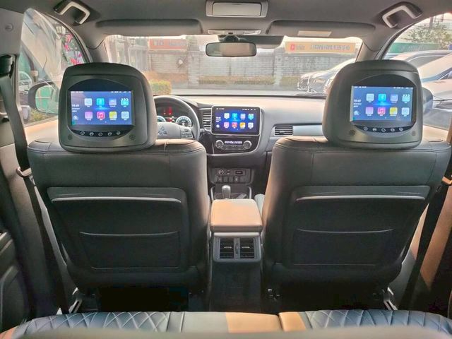 MITSUBISHI三菱 OUTLANDER  第9張相片