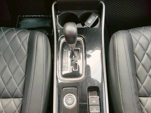 MITSUBISHI三菱 OUTLANDER  第11張相片