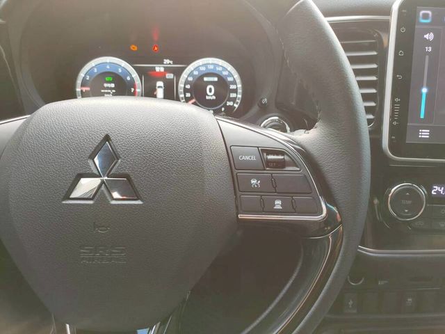 MITSUBISHI三菱 OUTLANDER  第13張相片