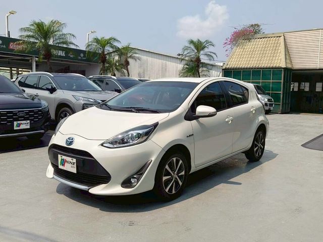 TOYOTA豐田 PRIUS C  第1張相片