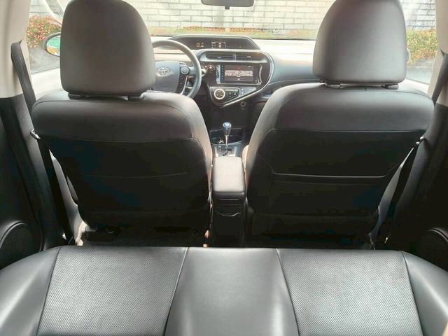 TOYOTA豐田 PRIUS C  第12張相片