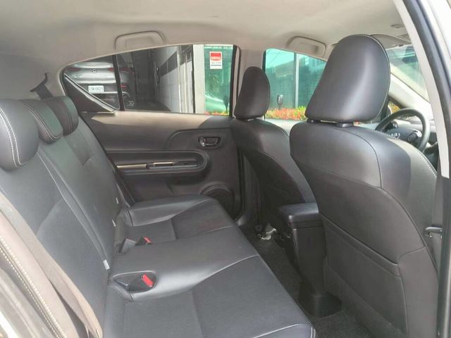 TOYOTA豐田 PRIUS C  第14張相片