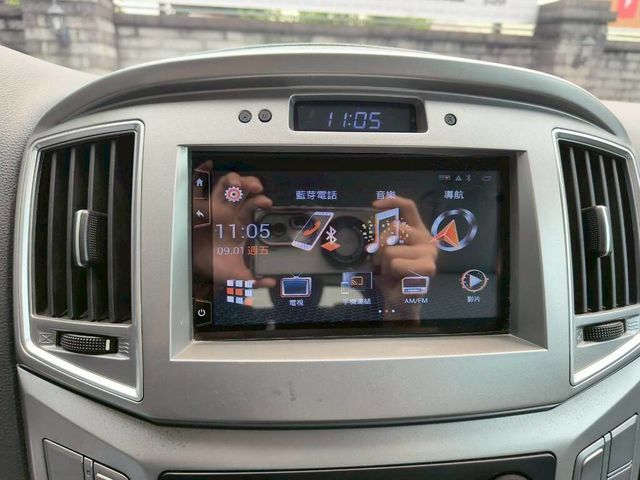 HYUNDAI現代 STAREX  第7張相片