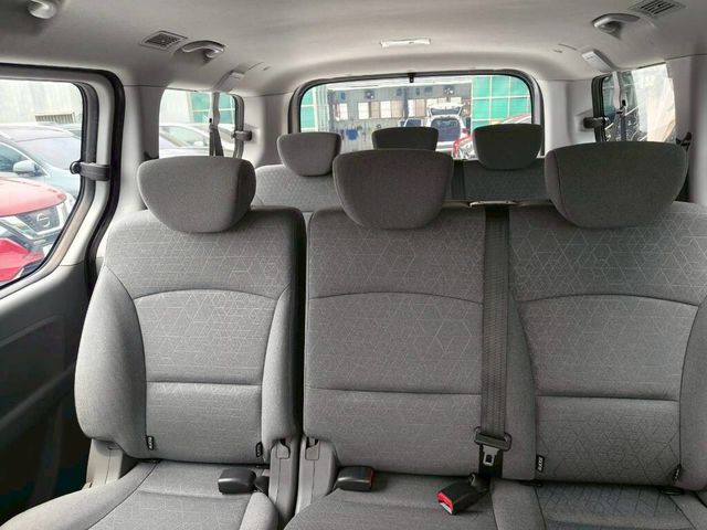 HYUNDAI現代 STAREX  第11張相片
