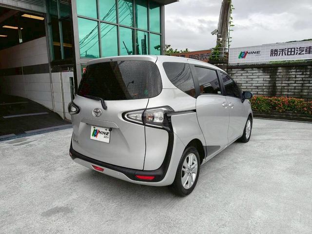 TOYOTA豐田 SIENTA  第2張相片