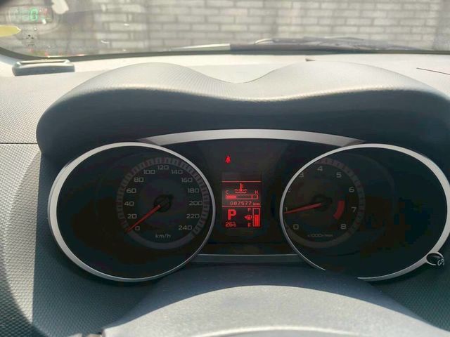 MITSUBISHI三菱 OUTLANDER  第9張相片