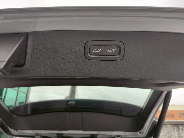 VOLVO富豪 XC90  第13張相片