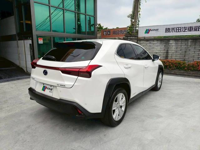 LEXUS凌志 UX250H  第2張相片