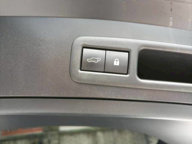 LEXUS凌志 UX250H  第18張相片