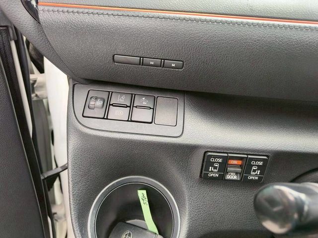 TOYOTA豐田 SIENTA  第7張相片