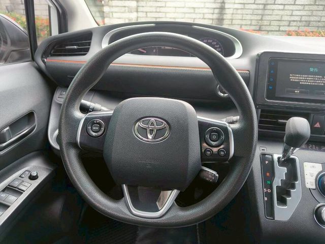 TOYOTA豐田 SIENTA  第9張相片