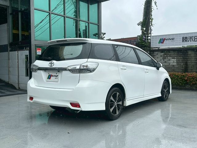 TOYOTA豐田 WISH  第3張相片