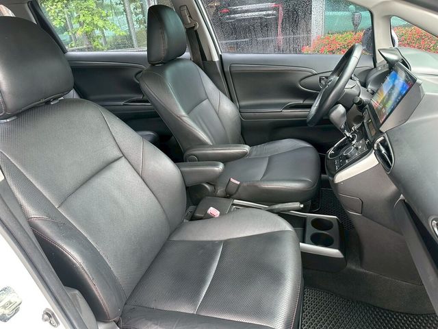 TOYOTA豐田 WISH  第8張相片