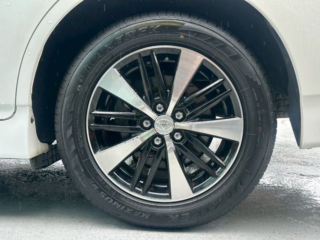 TOYOTA豐田 WISH  第20張相片