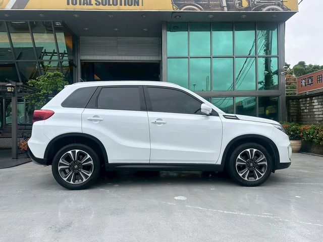 SUZUKI鈴木 VITARA  第8張相片
