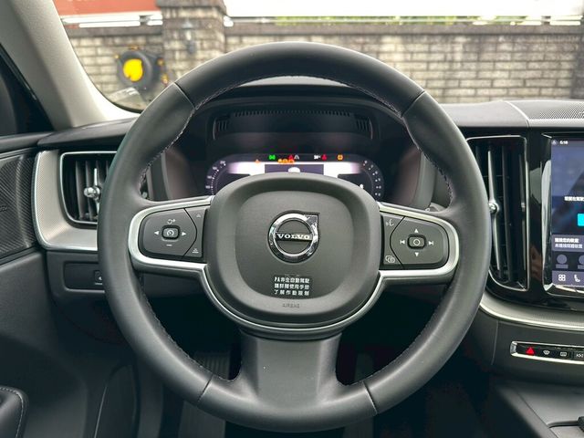 VOLVO富豪 XC60  第9張相片