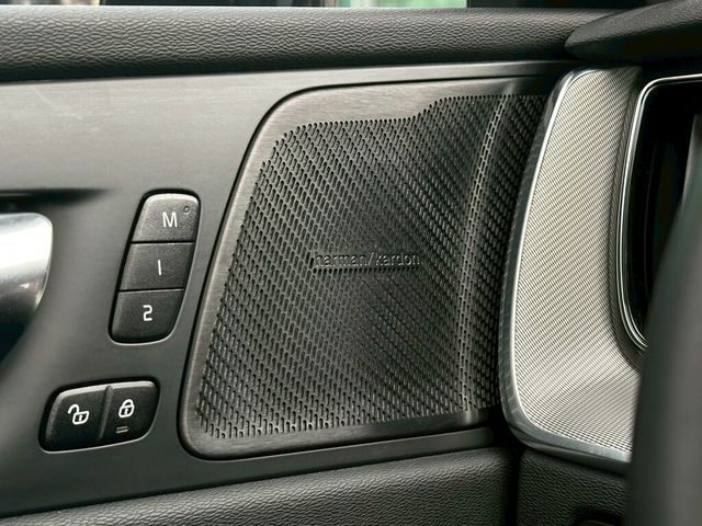 VOLVO富豪 XC60  第18張相片