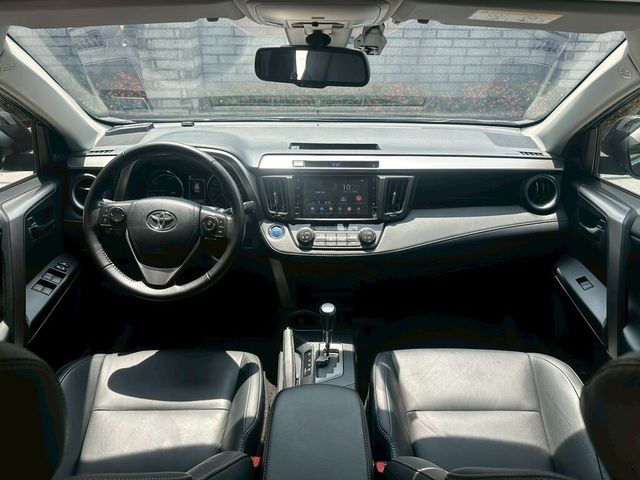 TOYOTA豐田 RAV4  第5張相片